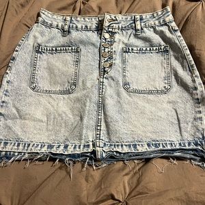 Acid washed jean skirt